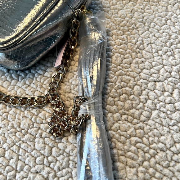 Victoria Secrets Bag - Picture 4 of 8